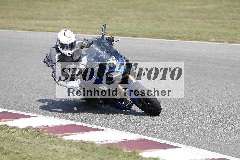 /Archiv-2025/49 26.08.2025 Cornu Master School ADR/gruen-vert/55